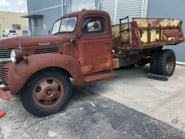 Dodge Truck 1946 image number 0