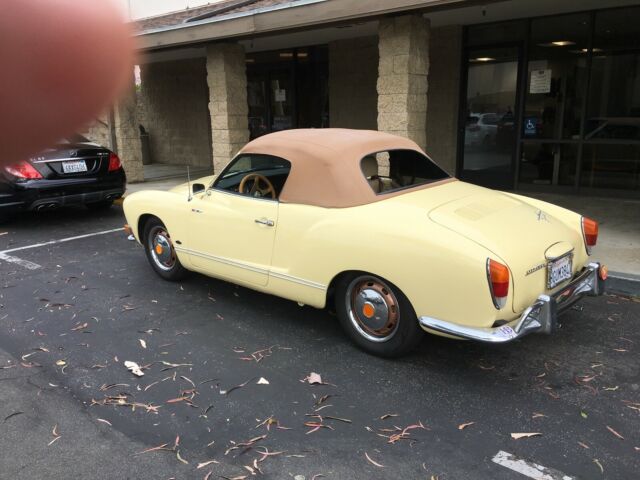 Volkswagen Karmann Ghia 1971 image number 17