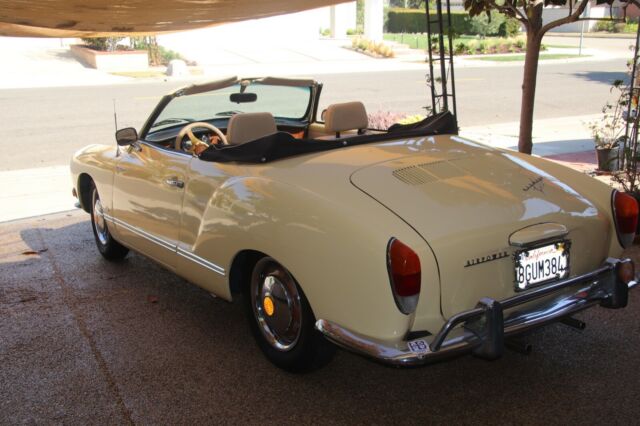 Volkswagen Karmann Ghia 1971 image number 22