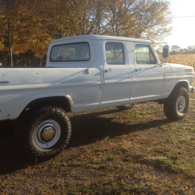 Ford F-250 1969 image number 0