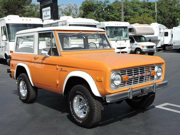 Ford Bronco 1975 image number 1