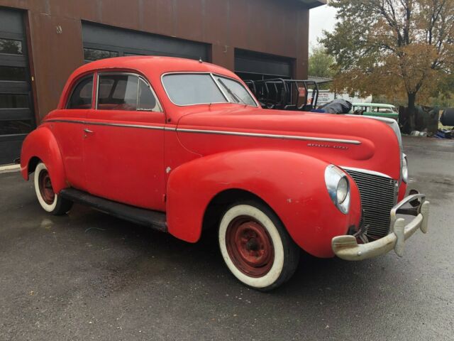 Ford Deluxe 1940 image number 15