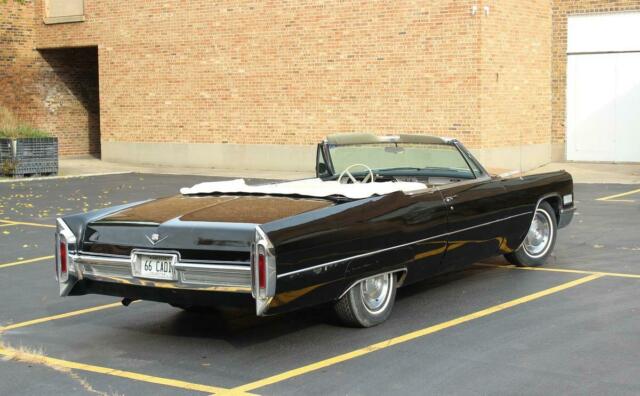 Cadillac DeVille 1966 image number 2