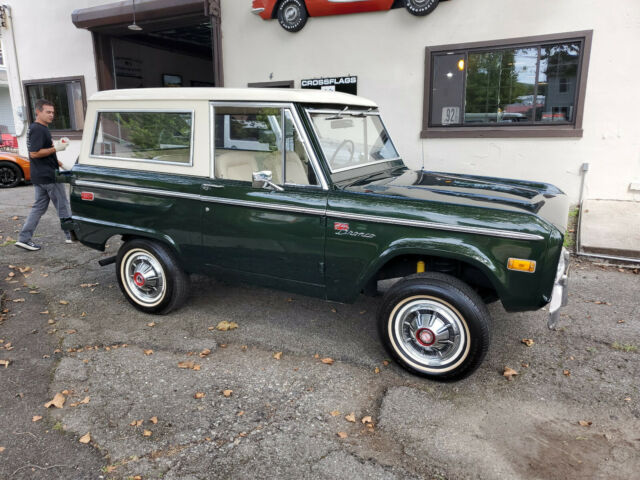 Ford Bronco 1974 image number 1