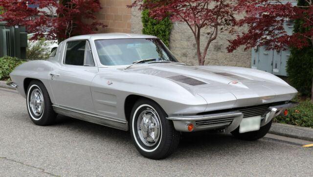 Chevrolet Corvette 1963 image number 1