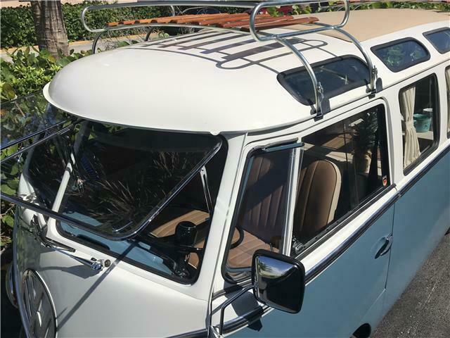 Volkswagen Bus/Vanagon 1972 image number 1