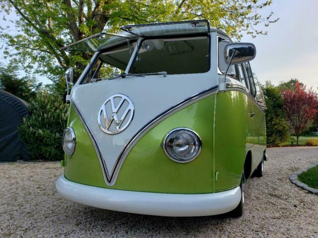 Volkswagen Bus/Vanagon 1966 image number 2