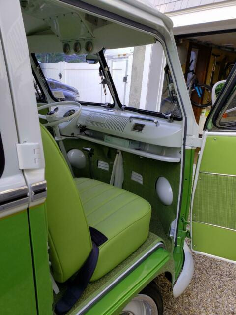 Volkswagen Bus/Vanagon 1966 image number 9