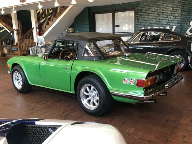 Triumph TR-6 1972 image number 29