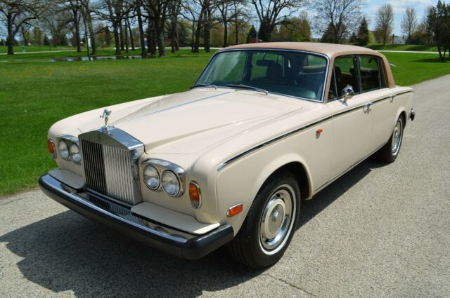 Rolls-Royce Silver Shadow 1975 image number 27