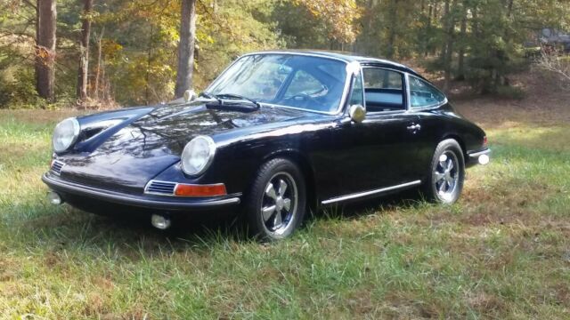 Porsche 911 1967 image number 1