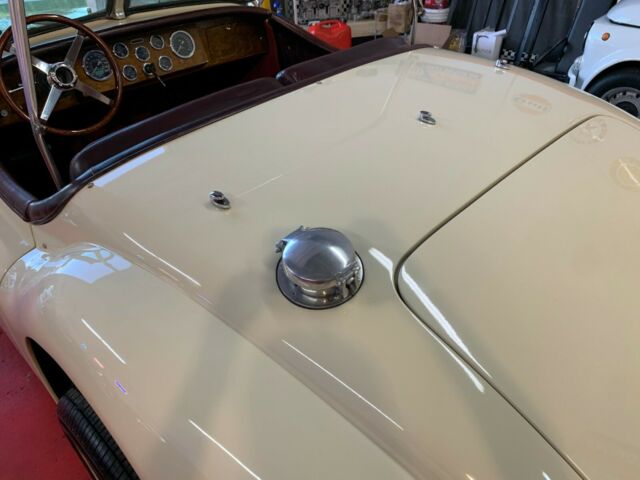 Replica/Kit Makes Jaguar XK120 1951 image number 32