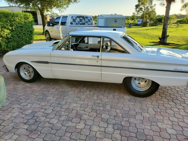 Ford Falcon 1963 image number 31