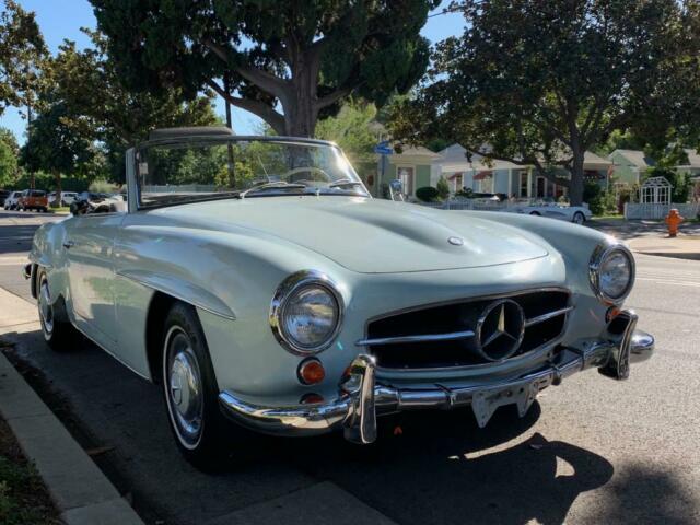 Mercedes-Benz SL-Class 1959 image number 2