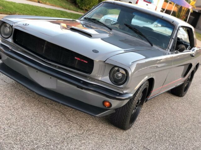 Ford Mustang 1966 image number 9