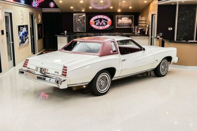 Chevrolet Monte Carlo 1975 image number 10