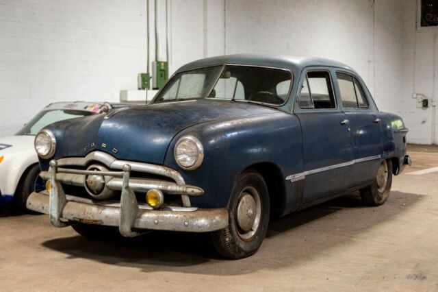 Ford Custom 1949 image number 0