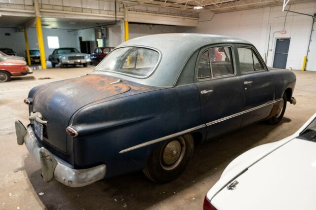 Ford Custom 1949 image number 30