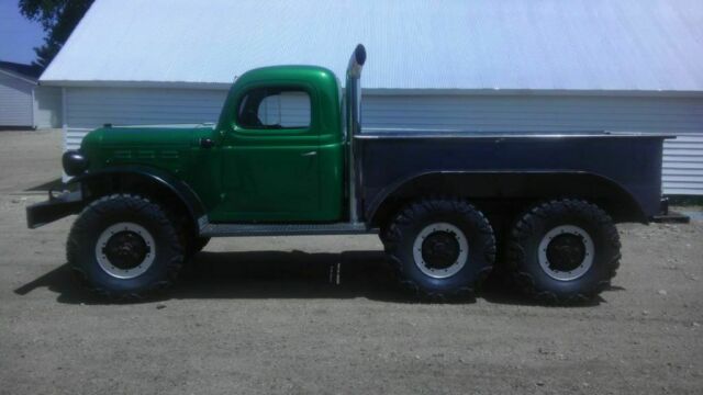 Dodge Power Wagon 1946 image number 1