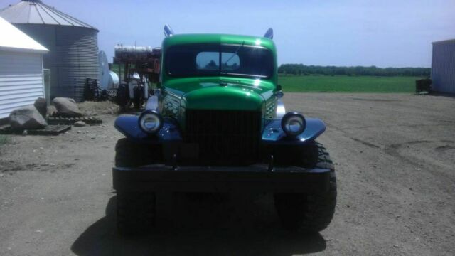 Dodge Power Wagon 1946 image number 4