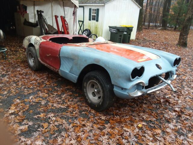 Chevrolet Corvette 1960 image number 0