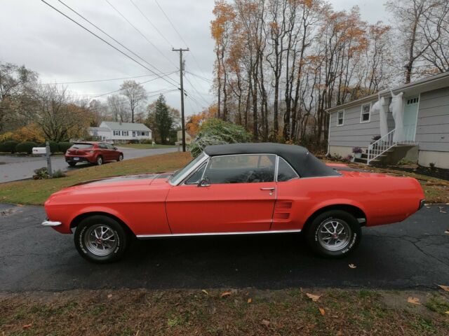 Ford Mustang 1967 image number 22