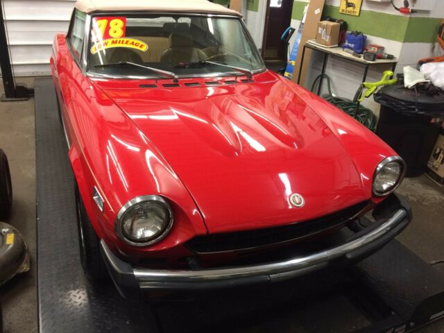 Fiat 124 Spider 1978 image number 25