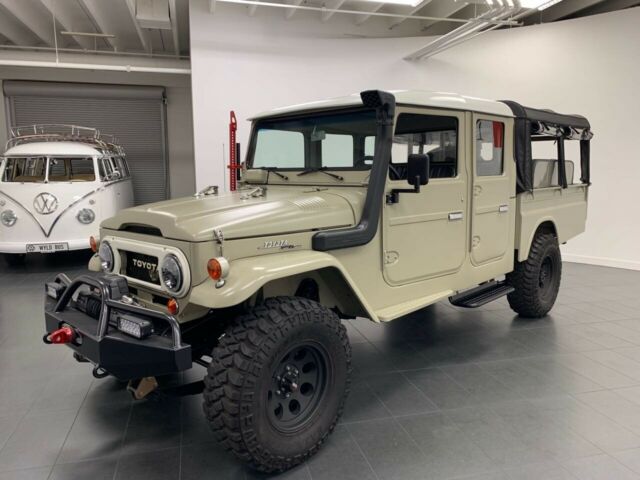 Toyota Land Cruiser 1979 image number 12