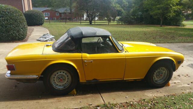 Triumph TR-6 1969 image number 23