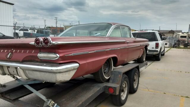 Pontiac Bonneville 1960 image number 6