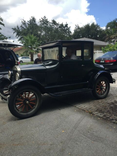 Ford Model T 1926 image number 2