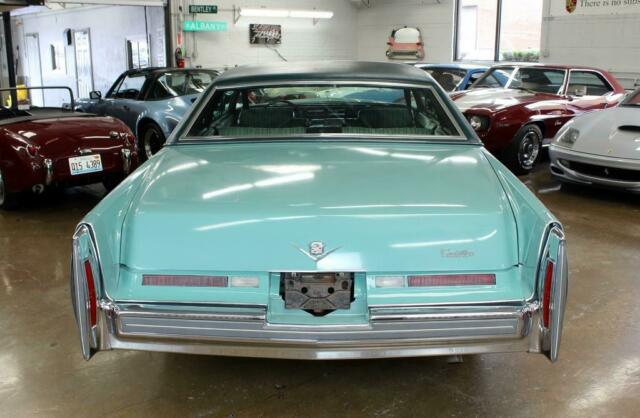 Cadillac DeVille 1975 image number 21