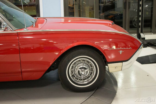 Ford Thunderbird 1962 image number 22