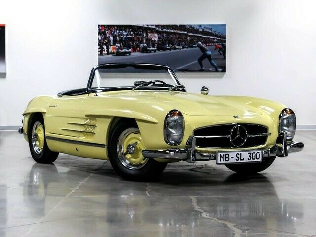 Mercedes-Benz SL-Class 1961 image number 0