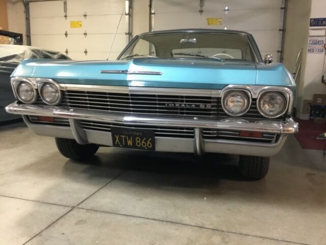 Chevrolet Impala 1965 image number 22