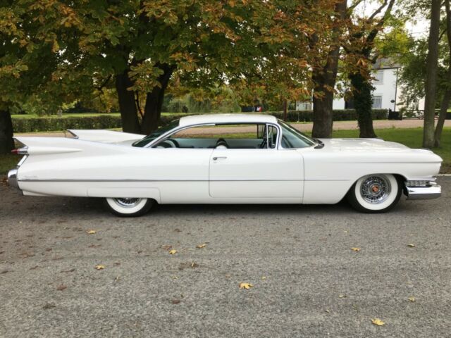 Cadillac DeVille 1959 image number 13