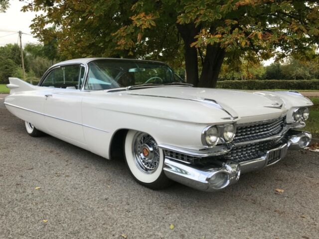 Cadillac DeVille 1959 image number 16