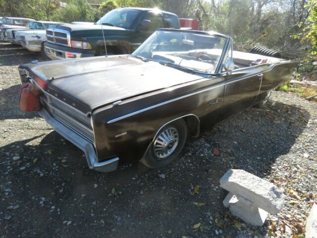 Plymouth Fury 1967 image number 0