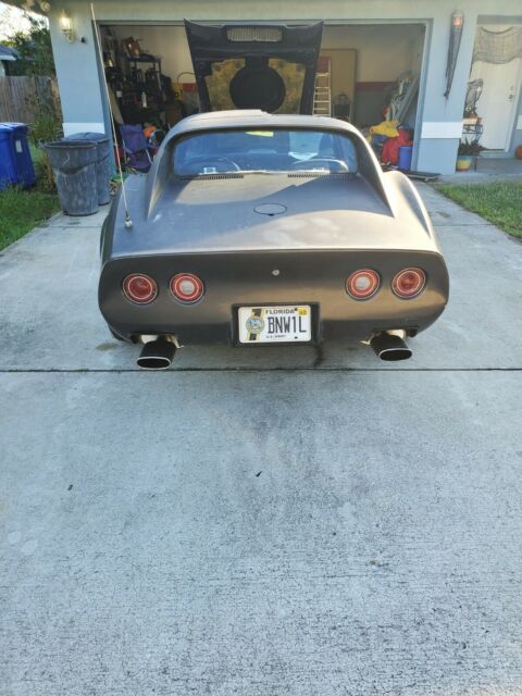 Chevrolet Corvette 1973 image number 10