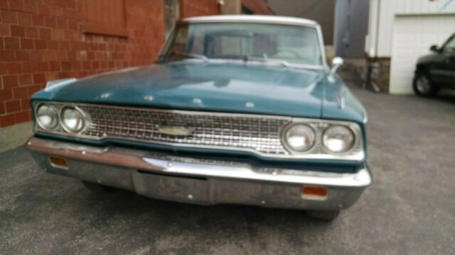 Ford Galaxie 1963 image number 3