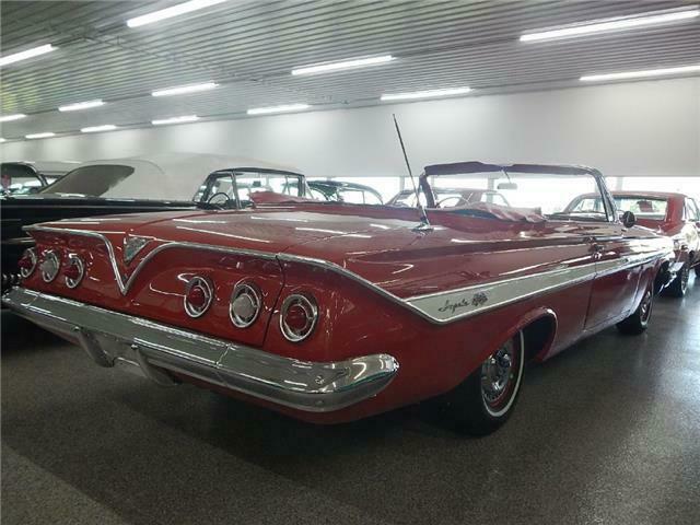 Chevrolet Impala 1961 image number 28