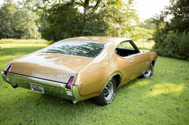 Oldsmobile 442 1969 image number 18