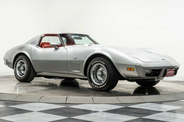 Chevrolet Corvette 1977 image number 25