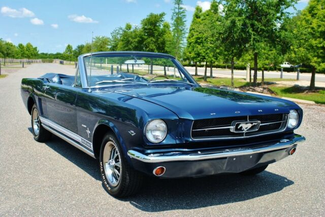 Ford Mustang 1965 image number 0