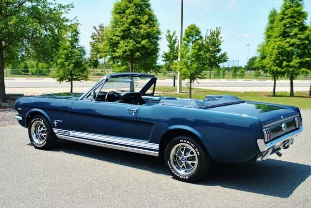 Ford Mustang 1965 image number 16