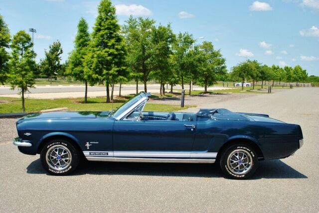 Ford Mustang 1965 image number 17