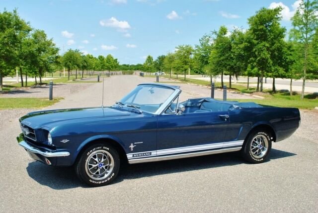 Ford Mustang 1965 image number 18