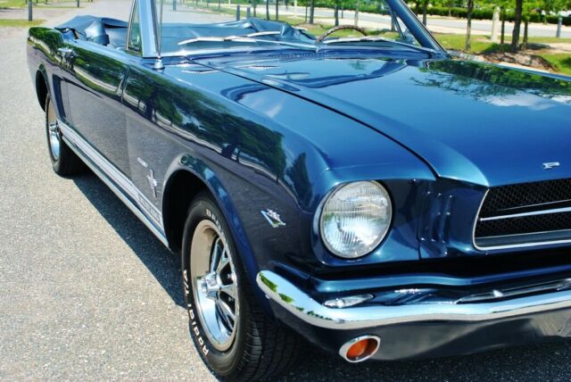 Ford Mustang 1965 image number 22