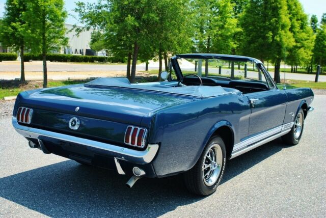 Ford Mustang 1965 image number 27