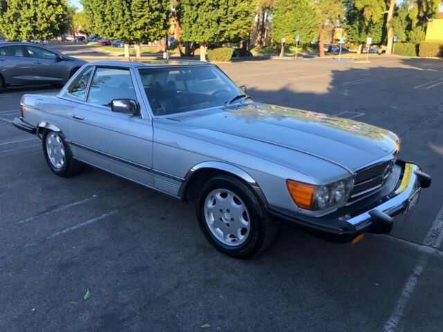 Mercedes-Benz SL-Class 1979 image number 12